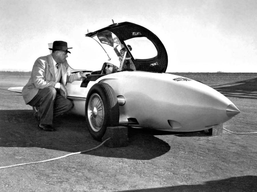  GM Firebird I Concept Car 1953 года  (фото 12 из 23)